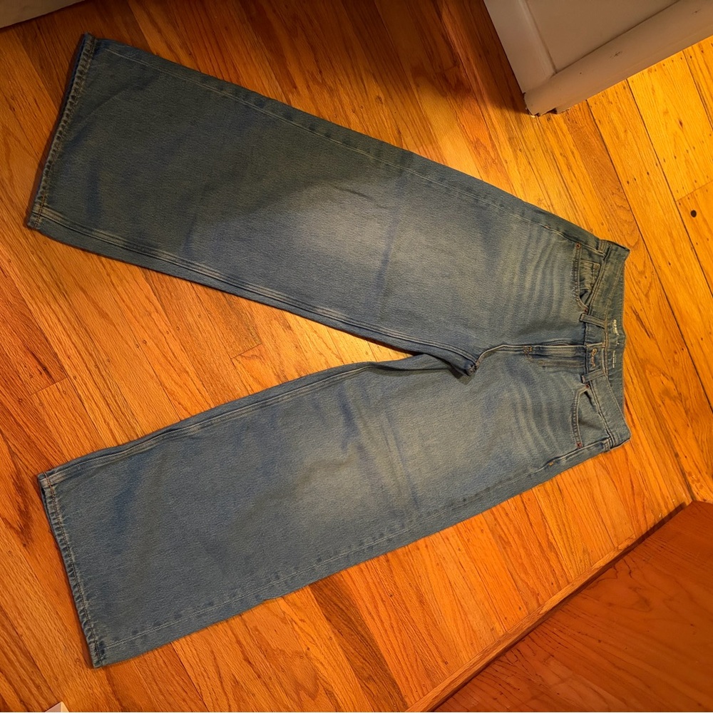 Old Navy Wide Legged Jeans Petite